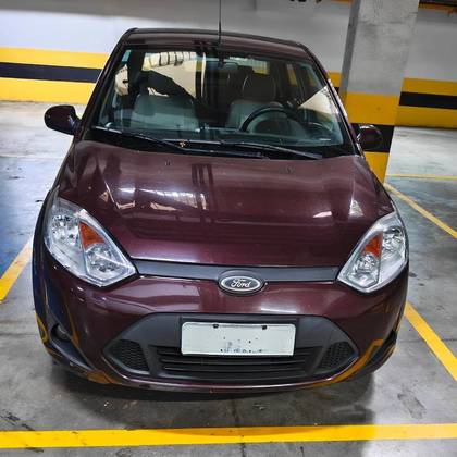 FORD FIESTA 1.6 ROCAM SEDAN 8V FLEX 4P MANUAL
